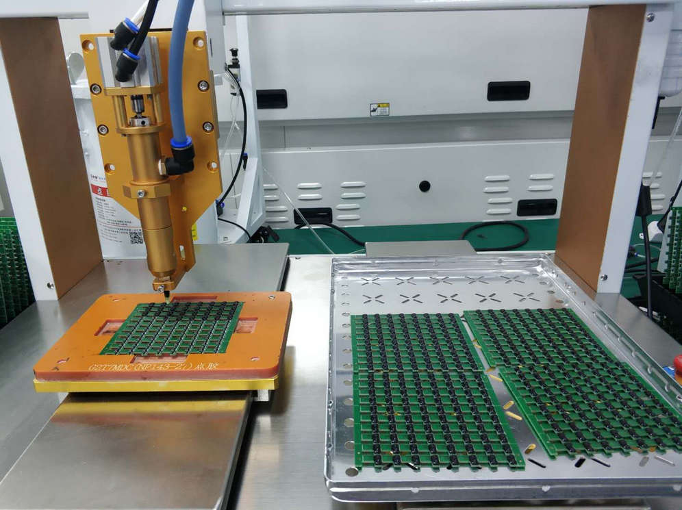 SMT貼片廠的點(diǎn)膠工藝簡(jiǎn)述 SMT貼片廠的點(diǎn)膠工藝簡(jiǎn)述